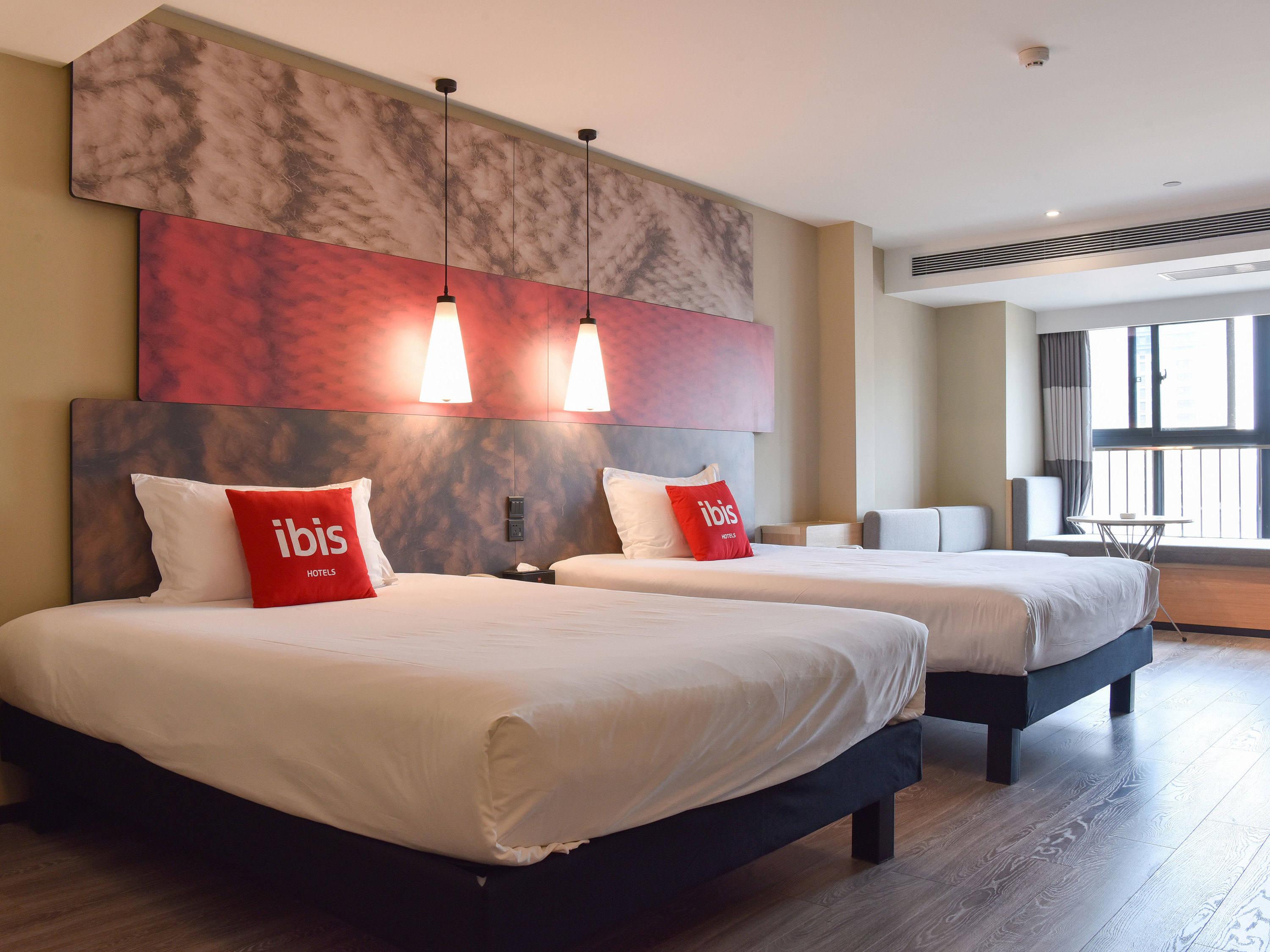 Отель Ibis Xi'An North Train Station Executive Center Экстерьер фото
