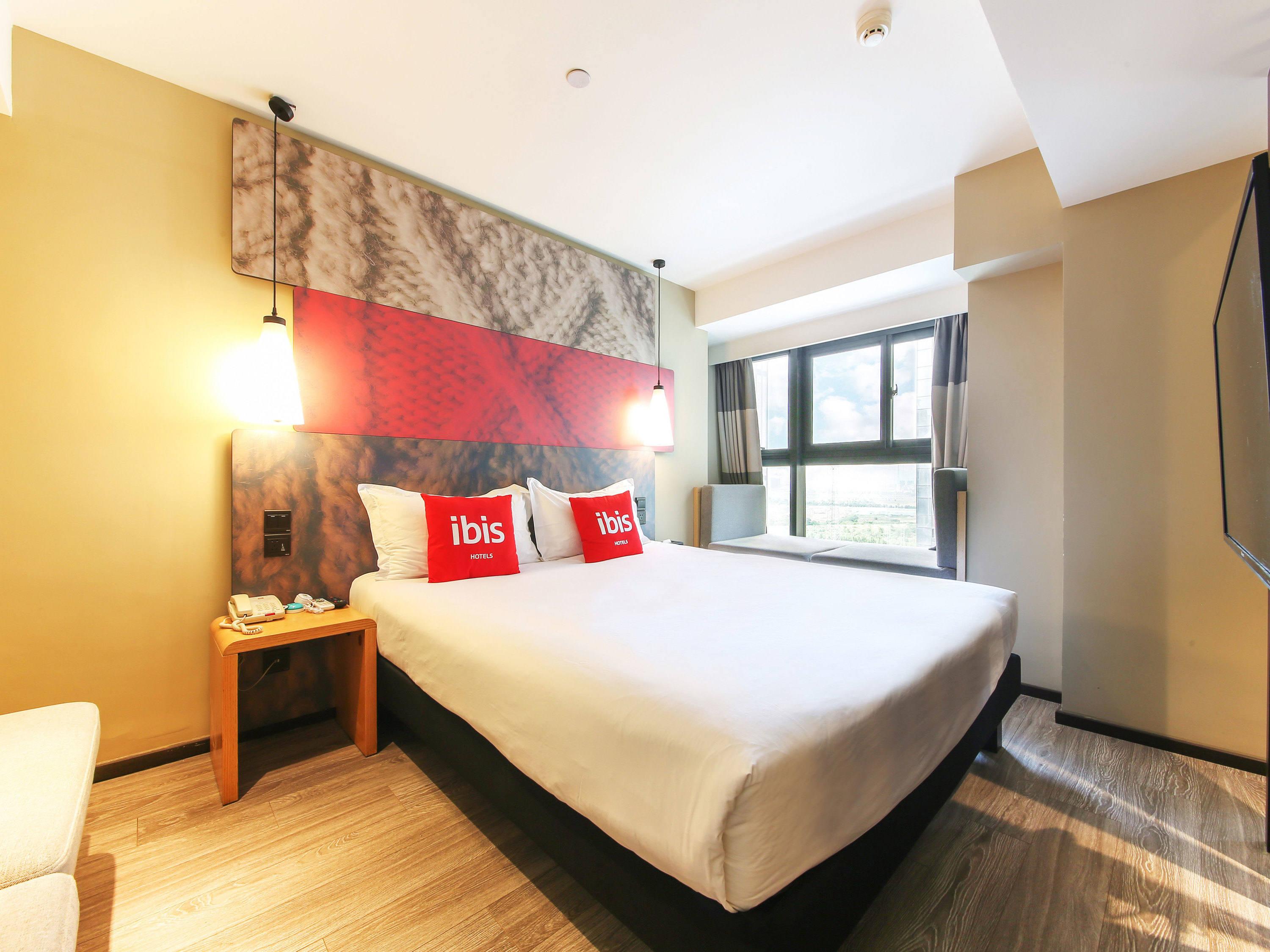 Отель Ibis Xi'An North Train Station Executive Center Экстерьер фото