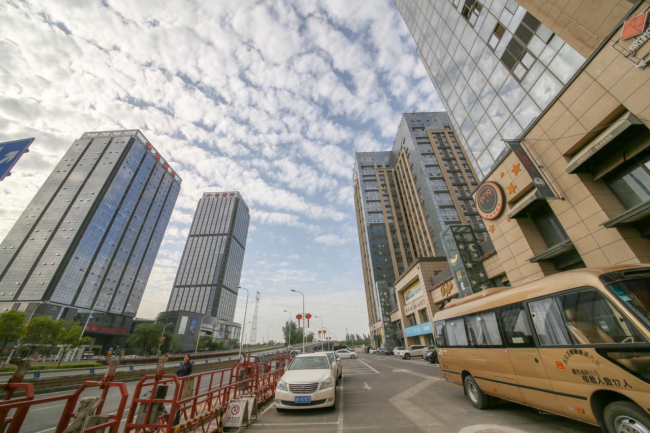Отель Ibis Xi'An North Train Station Executive Center Экстерьер фото