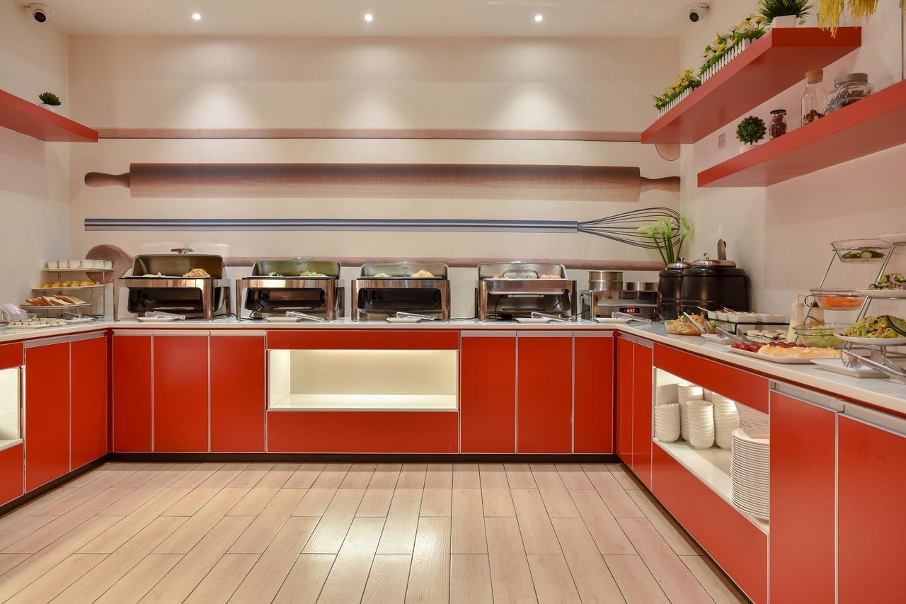 Отель Ibis Xi'An North Train Station Executive Center Экстерьер фото